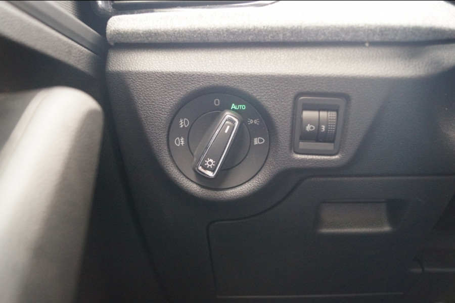 Škoda Kamiq 1.0 TSI 115pk Limited Plus Edition -LED-TREKHAAK-ECC-