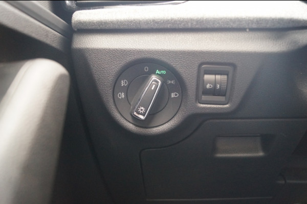 Škoda Kamiq 1.0 TSI 115pk Limited Plus Edition -LED-TREKHAAK-ECC-