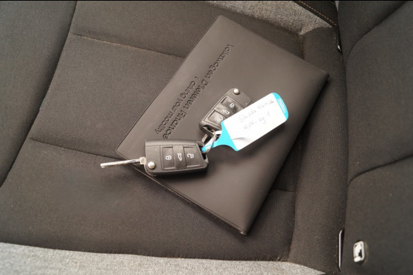 Škoda Kamiq 1.0 TSI 115pk Limited Plus Edition -LED-TREKHAAK-ECC-