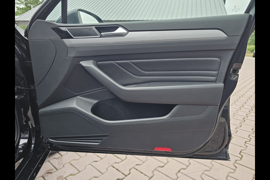 Volkswagen Passat Variant 1.4 TSI PHEV GTE Business | Pano | Virtual | Trekhaak | Leder | Stoelverwarming | Elek. achterklep | 360 camera | Vol |
