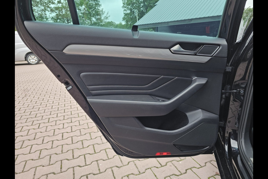 Volkswagen Passat Variant 1.4 TSI PHEV GTE Business | Pano | Virtual | Trekhaak | Leder | Stoelverwarming | Elek. achterklep | 360 camera | Vol |