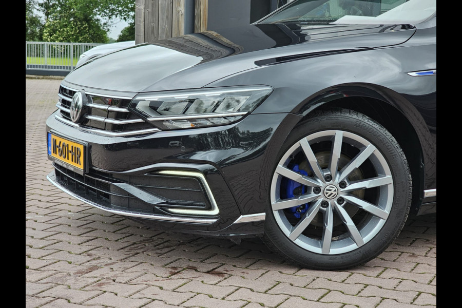 Volkswagen Passat Variant 1.4 TSI PHEV GTE Business | Pano | Virtual | Trekhaak | Leder | Stoelverwarming | Elek. achterklep | 360 camera | Vol |
