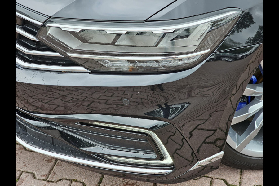 Volkswagen Passat Variant 1.4 TSI PHEV GTE Business | Pano | Virtual | Trekhaak | Leder | Stoelverwarming | Elek. achterklep | 360 camera | Vol |