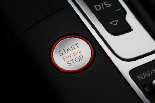Audi A3 Sportback 2.5 TFSI RS 3 quattro Virtual Cockpit, Panoramadak, B&O, ACC, Camera, Apple Carplay, DAB, 19''