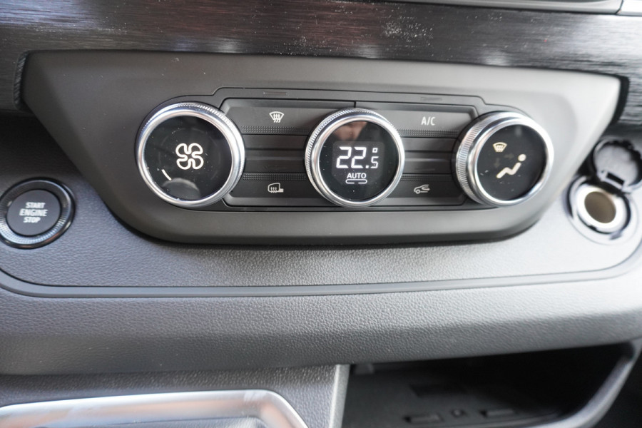 Renault Trafic 2.0 Blue dCi 150PK T30 L2H1 Extra nr. V063 | Climate | Cruise | Navi | Camera | LM velgen