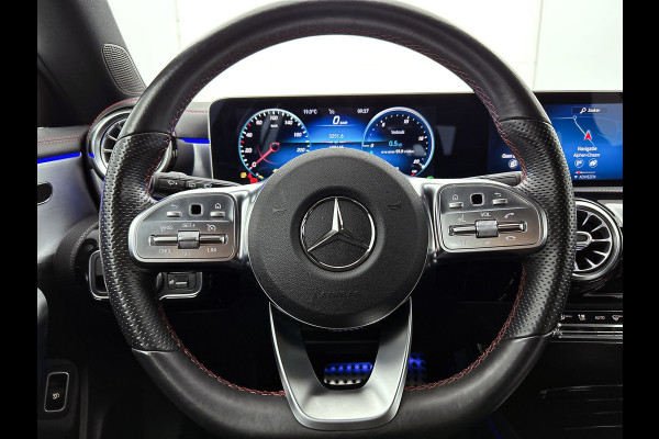 Mercedes-Benz CLA-Klasse Shooting Brake 200 Business Solution AMG (SFEERVERLICHTING, CAMERA, STOELVERWARMING, GOED ONDERHOUDEN)