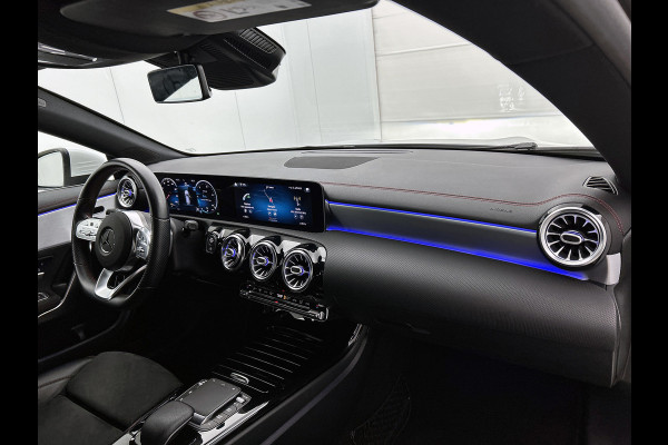 Mercedes-Benz CLA-Klasse Shooting Brake 200 Business Solution AMG (SFEERVERLICHTING, CAMERA, STOELVERWARMING, GOED ONDERHOUDEN)