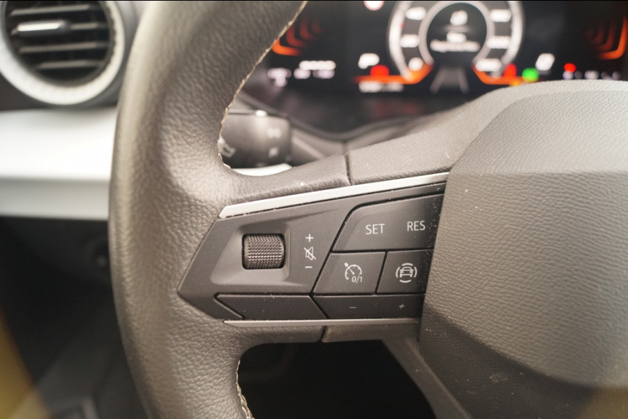 Seat Arona 1.0 TSI 110pk DSG Style -NAVI-ECC-LED-PDC-