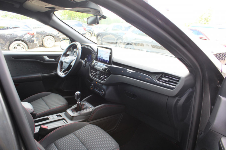 Ford Kuga 1.5 EcoBoost ST-Line X | Trekhaak | Stoel + Stuurverwarming | Adaptive Cruise Control | Camera | Navigatie | Climate Control |
