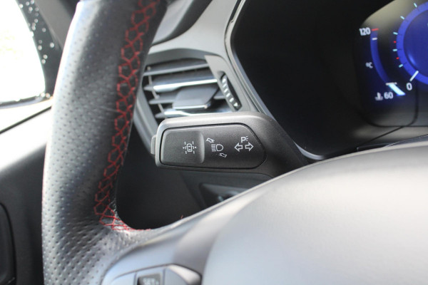 Ford Kuga 1.5 EcoBoost ST-Line X | Trekhaak | Stoel + Stuurverwarming | Adaptive Cruise Control | Camera | Navigatie | Climate Control |