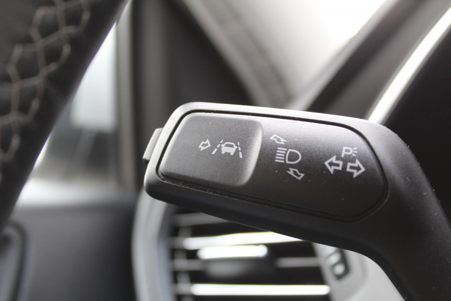 Ford Focus 1.0 EcoBoost 125PK Titanium | 1e Eig. | B&O | Trekhaak | Winterpack | Cruise Control