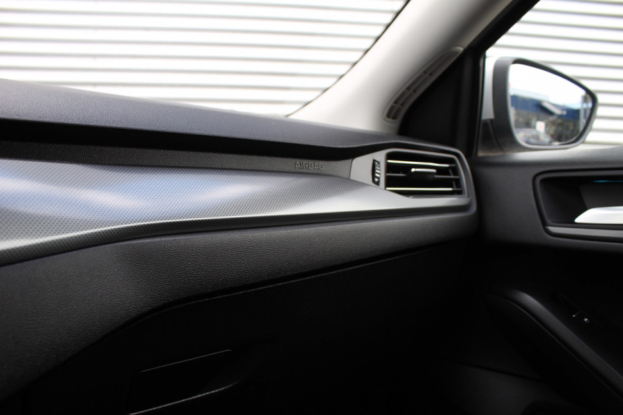 Ford Focus 1.0 EcoBoost 125PK Titanium | 1e Eig. | B&O | Trekhaak | Winterpack | Cruise Control