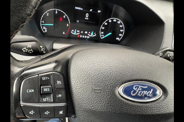 Ford Transit Custom 320 2.0 TDCI L2H1 Platinum Edition DC Automaat Achteruitrijcamera - Parkeersensoren - Navigatie - Airco - Dodehoek detector - Cruise control - Licht metalen velgen 16 inch - Lederen bekleding - Radio - Bluetooth - Dubbele cabine - Tussens - Mistlampen voor - Sidebars - Trekhaak - Voorstoelen verwarmd - Led verlichting - Extra getint glas achter - Start/stop systeem - Stuur multifunctioneel - Stuur leder - Regensensor