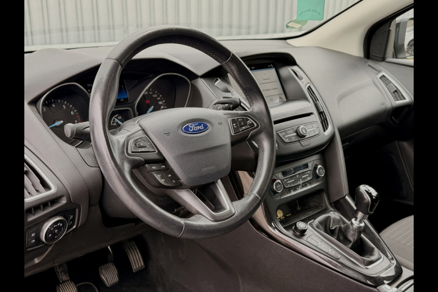 Ford FOCUS Wagon 1.0 Titanium Navi | Clima | Cruise Control | PDC