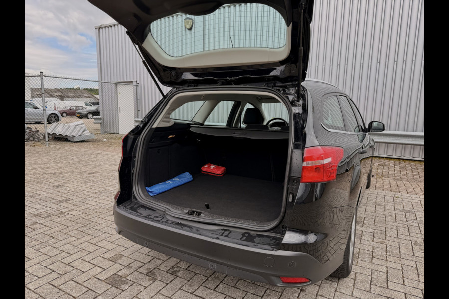 Ford FOCUS Wagon 1.0 Titanium Navi | Clima | Cruise Control | PDC