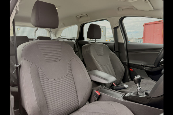 Ford FOCUS Wagon 1.0 Titanium Navi | Clima | Cruise Control | PDC