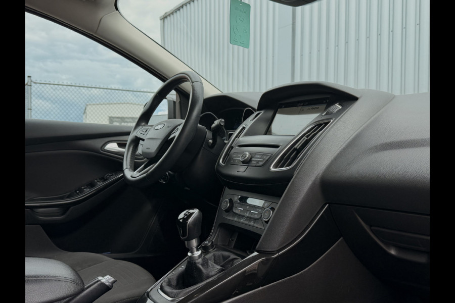 Ford FOCUS Wagon 1.0 Titanium Navi | Clima | Cruise Control | PDC