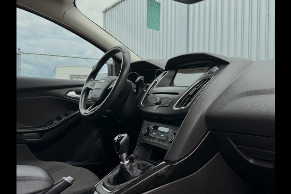 Ford FOCUS Wagon 1.0 Titanium Navi | Clima | Cruise Control | PDC