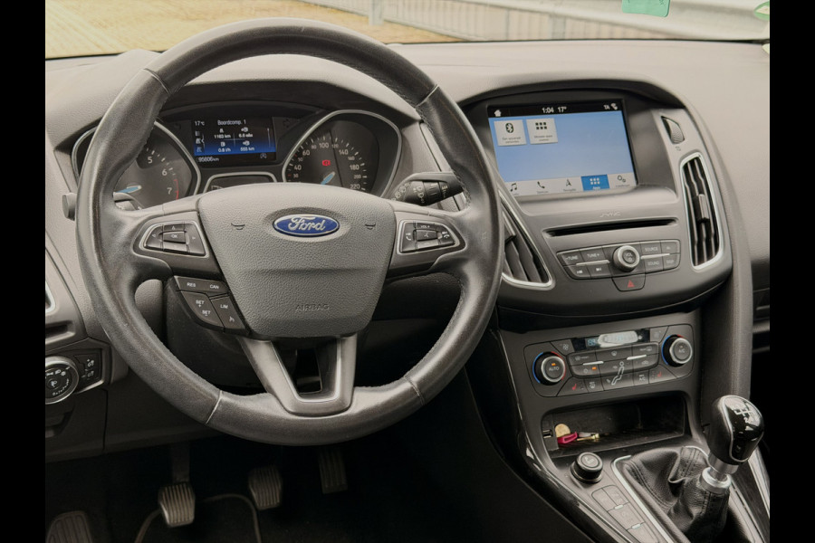 Ford FOCUS Wagon 1.0 Titanium Navi | Clima | Cruise Control | PDC