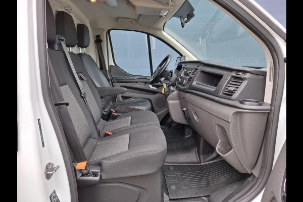 Ford Transit Custom 340 2.0 TDCI L1H1 Ambiente AIRCO / CRUISE CONTROLE / 3 ZITS / TREKHAAK / EURO 6