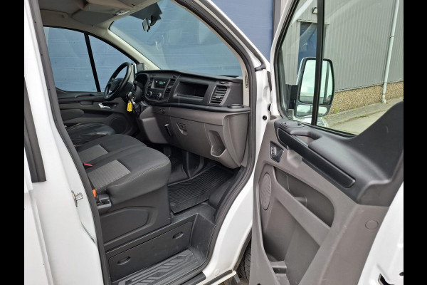 Ford Transit Custom 340 2.0 TDCI L1H1 Ambiente AIRCO / CRUISE CONTROLE / 3 ZITS / TREKHAAK / EURO 6