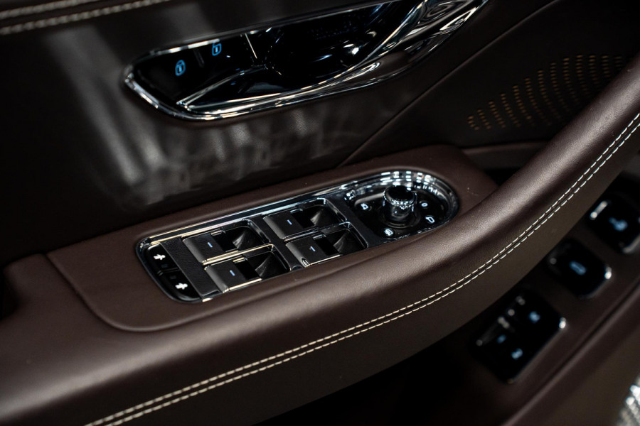 Bentley Flying Spur 2.9 V6 Hybrid S *NAIM-Audio / Stoelventilatie + Massage / Carbon in-/exterieur / Nachtzicht / Pano / Rotating-Display / Surround-View*