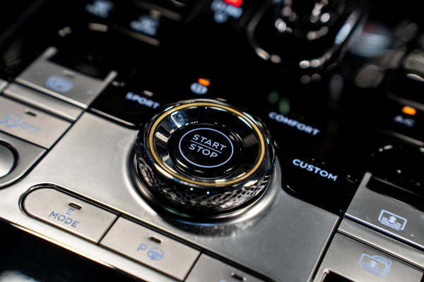 Bentley Flying Spur 2.9 V6 Hybrid S *NAIM-Audio / Stoelventilatie + Massage / Carbon in-/exterieur / Nachtzicht / Pano / Rotating-Display / Surround-View*