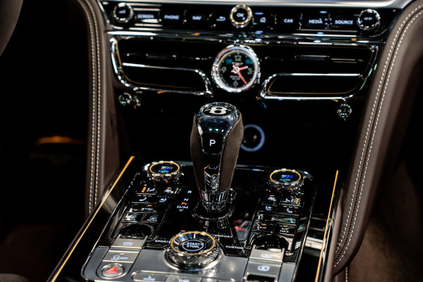 Bentley Flying Spur 2.9 V6 Hybrid S *NAIM-Audio / Stoelventilatie + Massage / Carbon in-/exterieur / Nachtzicht / Pano / Rotating-Display / Surround-View*