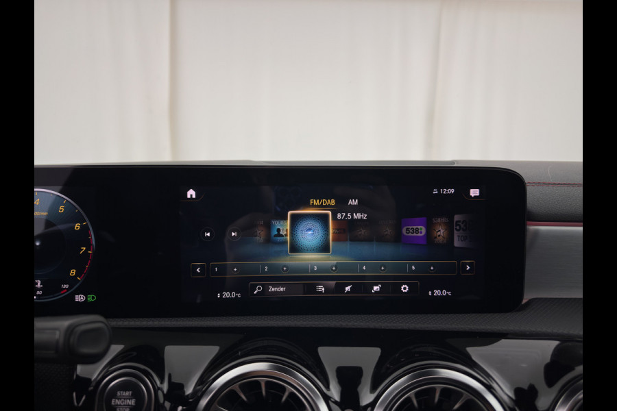 Mercedes-Benz CLA-Klasse Shooting Brake 200 Business Solution AMG (INCL-BTW) Aut. *PANO | LEATHER-MICROFIBRE | MULTIBEAM | MEMORY-PACK | AMBIENTLIGHT | HEATED-SPORTSEATS | WIDESCREEN-DIGICOCKPIT | DAB+ | NAVI-FULLMAP | CAMERA | PRIVACYGLASS | 18''ALU*