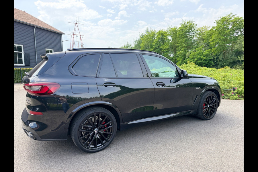 BMW X5 X-Drive 45e High-Exe M-50 Jaar Edition Panoramadak Luchtvering 22"Lm Org-Ned Dealer Auto