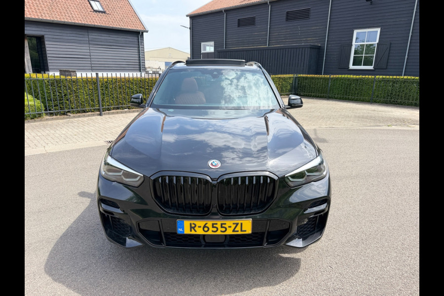BMW X5 X-Drive 45e High-Exe M-50 Jaar Edition Panoramadak Luchtvering 22"Lm Org-Ned Dealer Auto