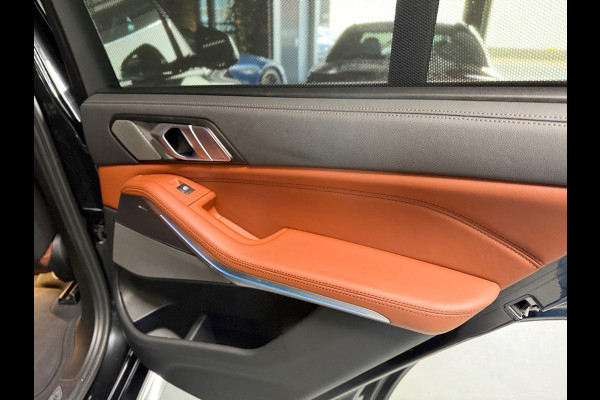 BMW X5 X-Drive 45e High-Exe M-50 Jaar Edition Panoramadak Luchtvering 22"Lm Org-Ned Dealer Auto