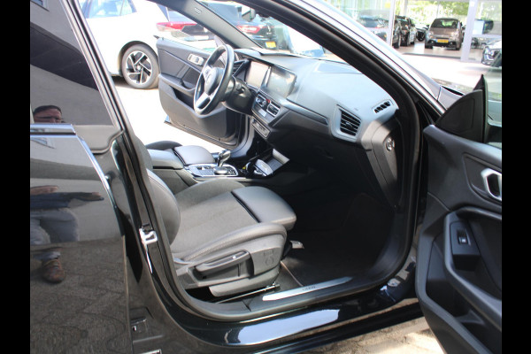 BMW 2 Serie Gran Coupé 218i Executive Edition | AUTOMAAT | APPLE CARPLAY |