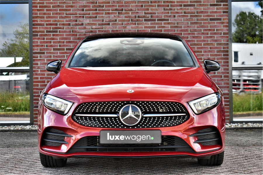 Mercedes-Benz A-Klasse 250 e AMG-Line Pano 19inch Night Patagonia-red!