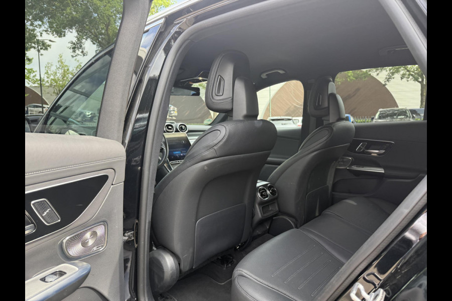 Mercedes-Benz GLC 300e 4MATIC AMG Line SUPER COMPLEET| MEMORY STOELEN| BURMESTER 3D AUDIO DIGITAL LIGHT| 360 CAMERA| ELEKTRISCHE ACHTERKLEP| ADAPTIEVE CRUISE CONTROL| DODE HOEK| CARPLAY| SFEERVERLICHTING