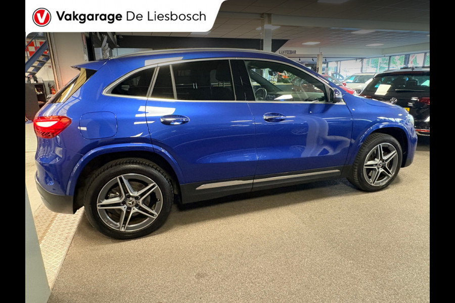 Mercedes-Benz GLA 250 e AMG Line |19 inch | 360camera| panoramadak|sfeer verlichting