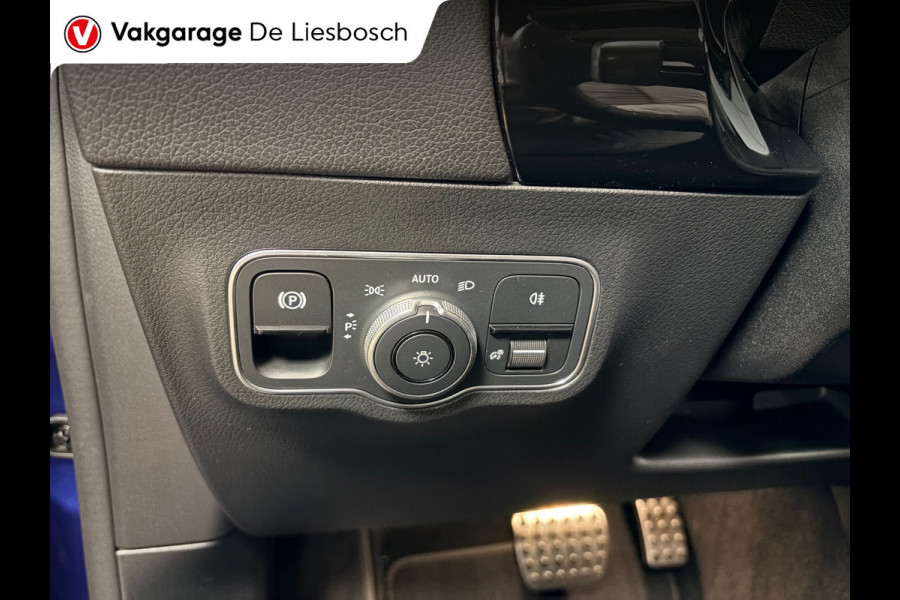 Mercedes-Benz GLA 250 e AMG Line |19 inch | 360camera| panoramadak|sfeer verlichting