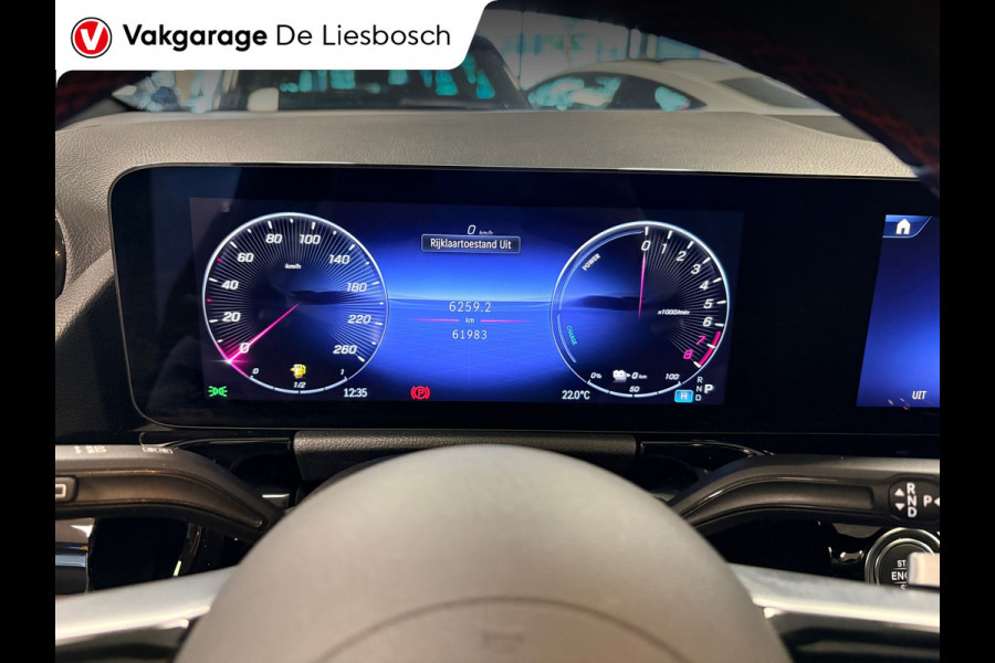 Mercedes-Benz GLA 250 e AMG Line |19 inch | 360camera| panoramadak|sfeer verlichting