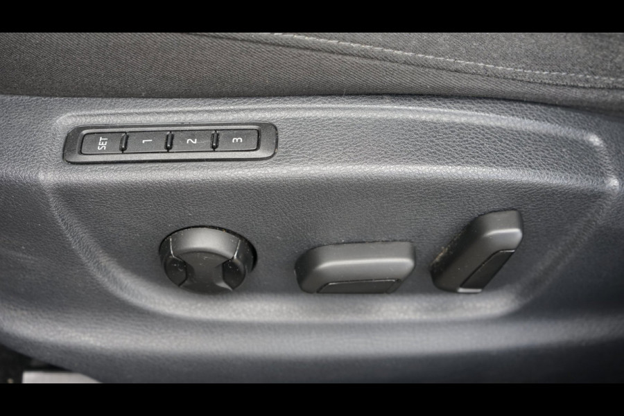 Škoda Octavia Combi 1.0 TSI Greentech AUTOMAAT-CANTON SOUND-CLIMA-CRUISE-KEYLESS-LED-NAVIGATIE-STOELVERWARMING