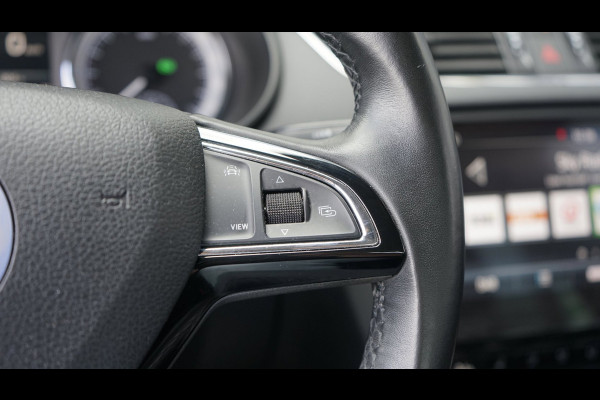 Škoda Octavia Combi 1.0 TSI Greentech AUTOMAAT-CANTON SOUND-CLIMA-CRUISE-KEYLESS-LED-NAVIGATIE-STOELVERWARMING