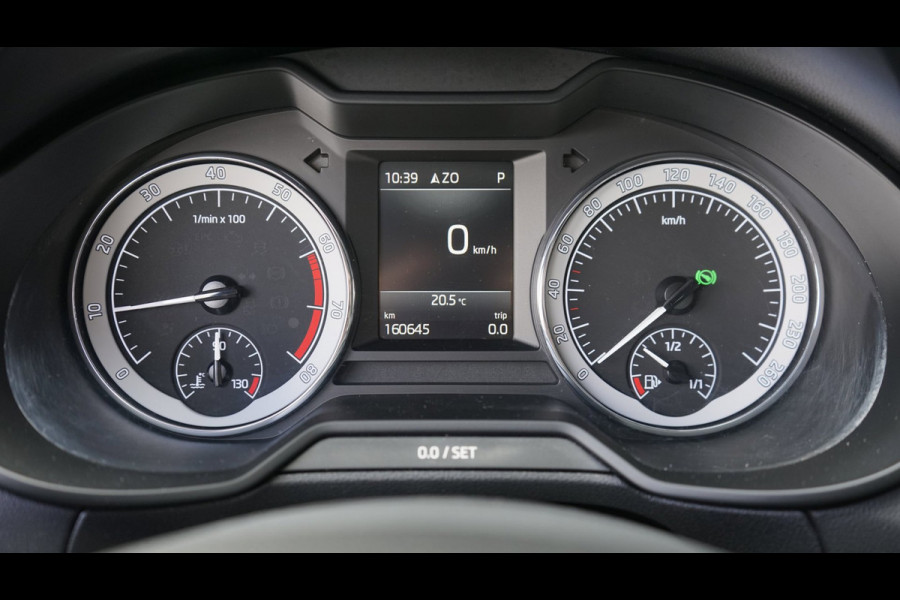 Škoda Octavia Combi 1.0 TSI Greentech AUTOMAAT-CANTON SOUND-CLIMA-CRUISE-KEYLESS-LED-NAVIGATIE-STOELVERWARMING