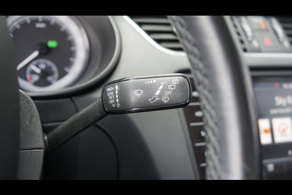 Škoda Octavia Combi 1.0 TSI Greentech AUTOMAAT-CANTON SOUND-CLIMA-CRUISE-KEYLESS-LED-NAVIGATIE-STOELVERWARMING
