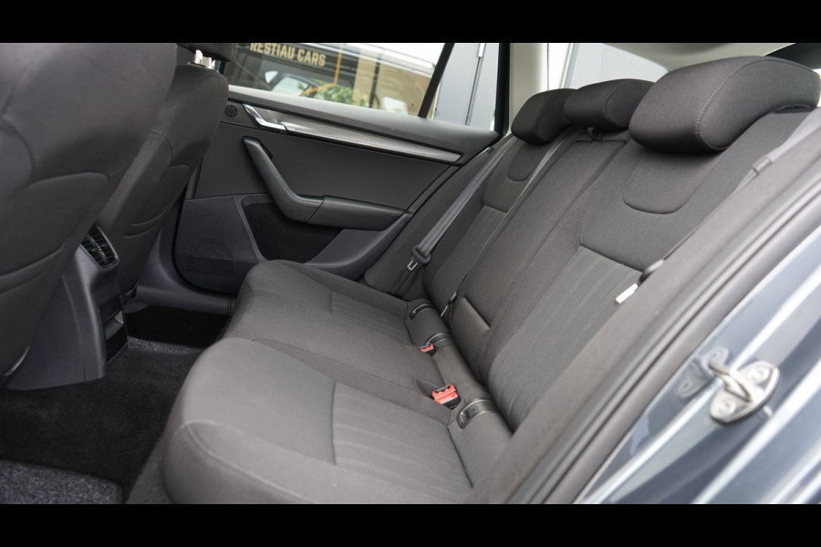 Škoda Octavia Combi 1.0 TSI Greentech AUTOMAAT-CANTON SOUND-CLIMA-CRUISE-KEYLESS-LED-NAVIGATIE-STOELVERWARMING