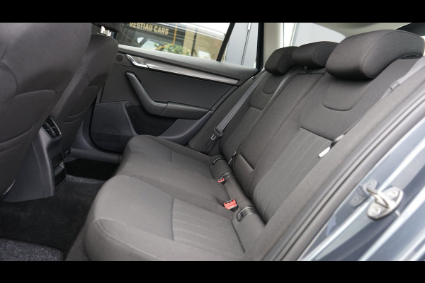 Škoda Octavia Combi 1.0 TSI Greentech AUTOMAAT-CANTON SOUND-CLIMA-CRUISE-KEYLESS-LED-NAVIGATIE-STOELVERWARMING