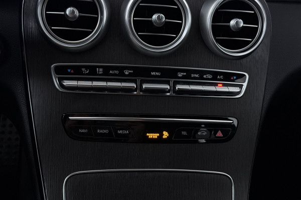 Mercedes-Benz C-Klasse Estate 200 Advantage Pack (TREKHAAK, CAMERA, STOELVERWARMING, ELEKTR STOELEN, CRUISE CONTROL, SENSOREN)