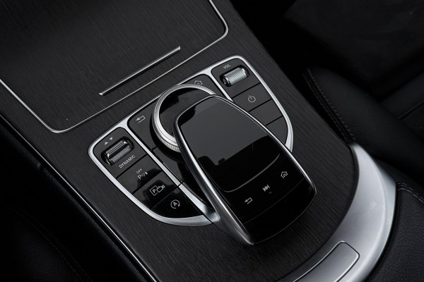 Mercedes-Benz C-Klasse Estate 200 Advantage Pack (TREKHAAK, CAMERA, STOELVERWARMING, ELEKTR STOELEN, CRUISE CONTROL, SENSOREN)