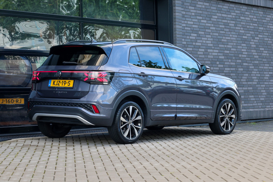Volkswagen T-Cross 1.0 TSI R-Line Edition | R-LINE | ACC | IQ LIGHT | CAMERA | 18 INCH | VERLICHTE GRILL | DIGITAL |