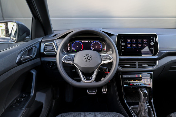 Volkswagen T-Cross 1.0 TSI R-Line Edition | R-LINE | ACC | IQ LIGHT | CAMERA | 18 INCH | VERLICHTE GRILL | DIGITAL |