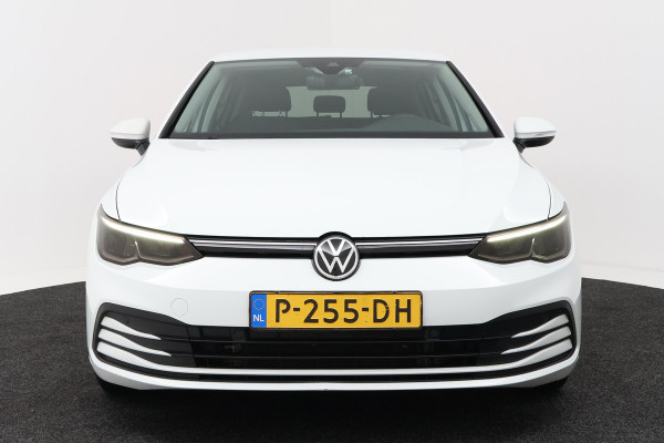 Volkswagen Golf 2.0 TDI Style (DIGITALE COCKPIT, SFEERVERLICHTING, NAVIGATIE, CRUISE ADAPTIEF, STUURVERWARMING)