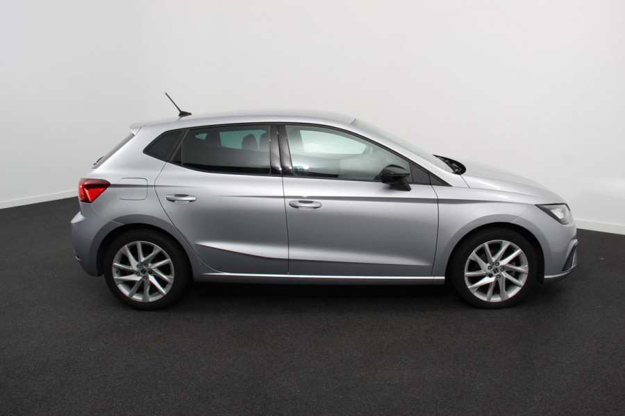 Seat Ibiza 1.0 TSI 110 pk DSG FR Navigatie Apple Carplay / Android Auto Climate Control Stoelverwarming Cruise control LED-koplampen
